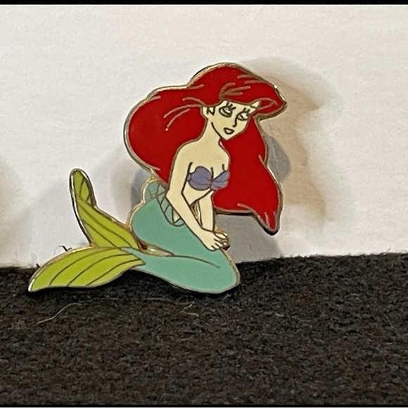 Disney Trading Pin Hidden Mickey The Little Mermaid Ariel & Sitting Ariel - Picture 5 of 6